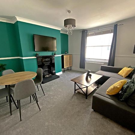 בורנמות' Bamboo Guesthouse מראה חיצוני תמונה
