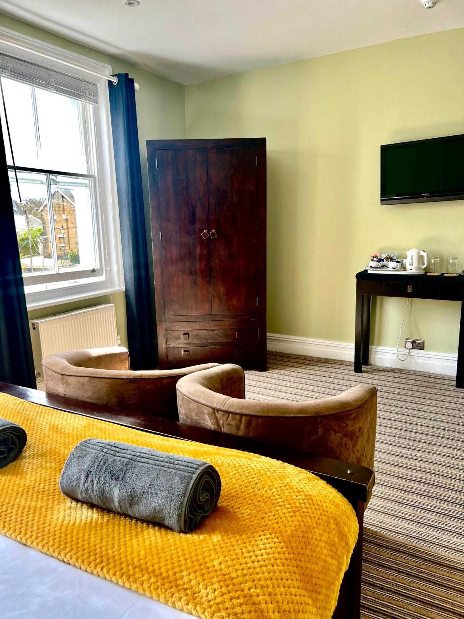 בורנמות' Bamboo Guesthouse מראה חיצוני תמונה