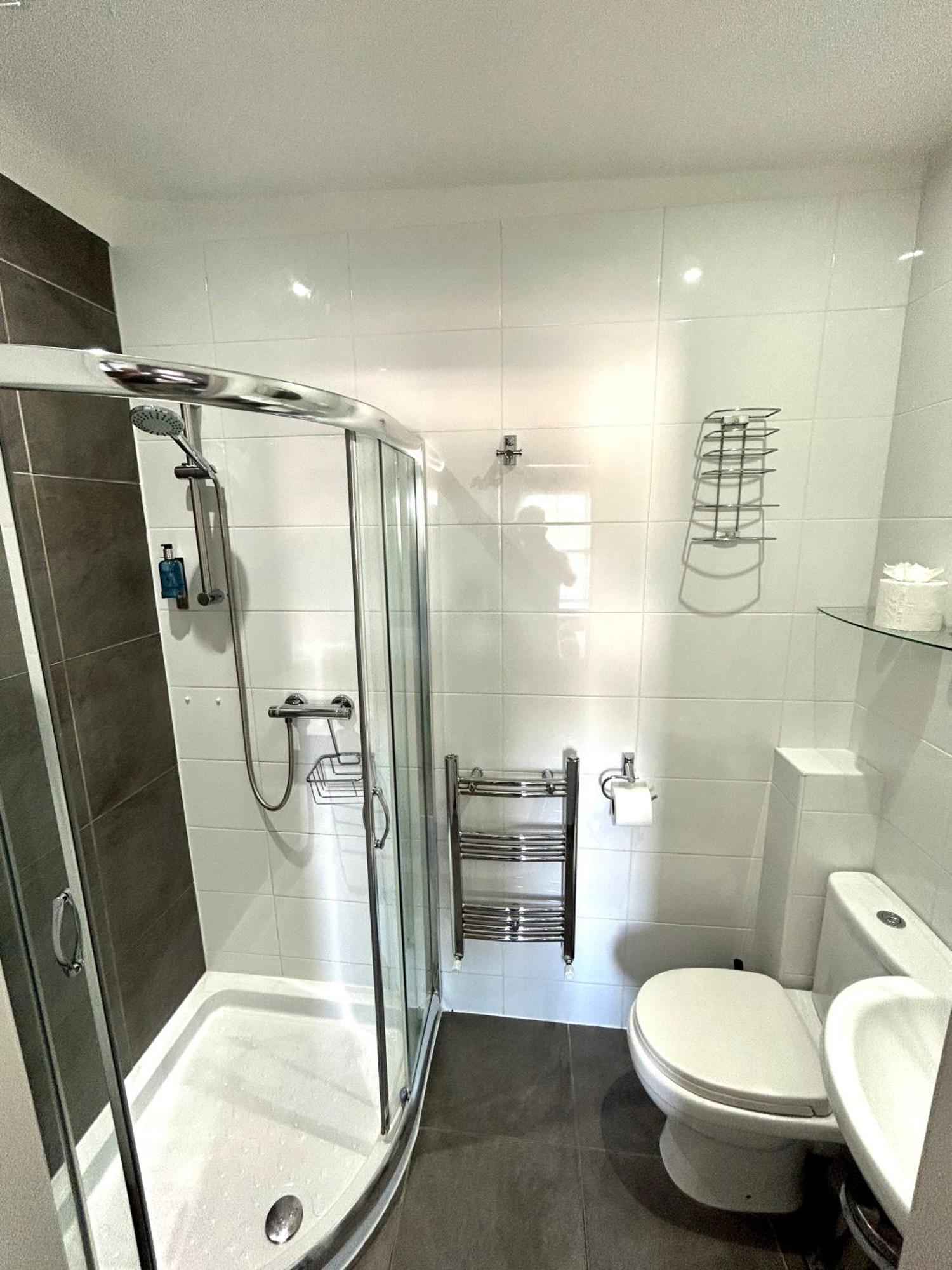 בורנמות' Bamboo Guesthouse מראה חיצוני תמונה