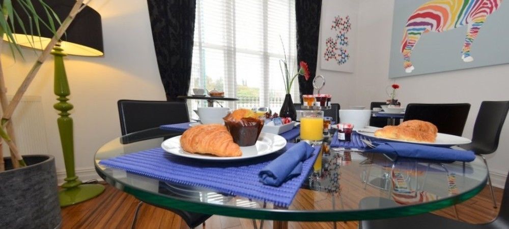 בורנמות' Bamboo Guesthouse מראה חיצוני תמונה