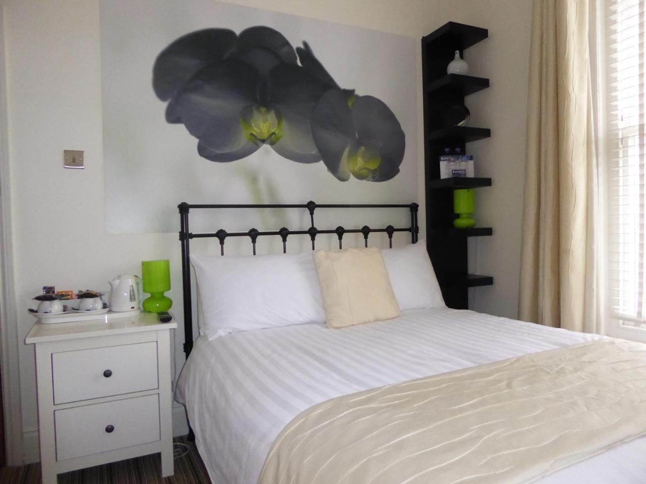 בורנמות' Bamboo Guesthouse מראה חיצוני תמונה